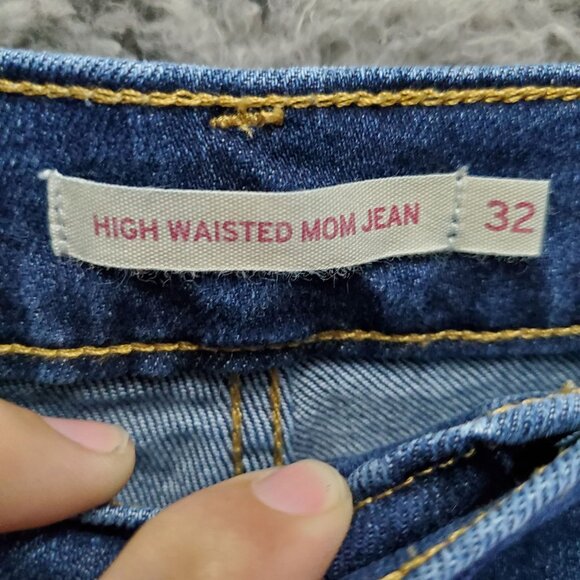 Levis Jeans Womens 32 Blue High Waisted Mom Jeans Stretch Denim - Picture 4 of 12
